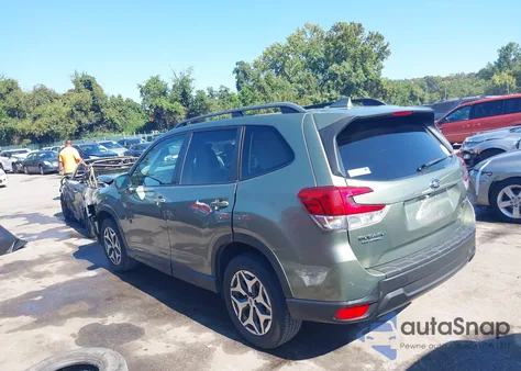 2019 Subaru Forester Premium z USA, uszkodzony, nr VIN JF2SKAEC8KH567302